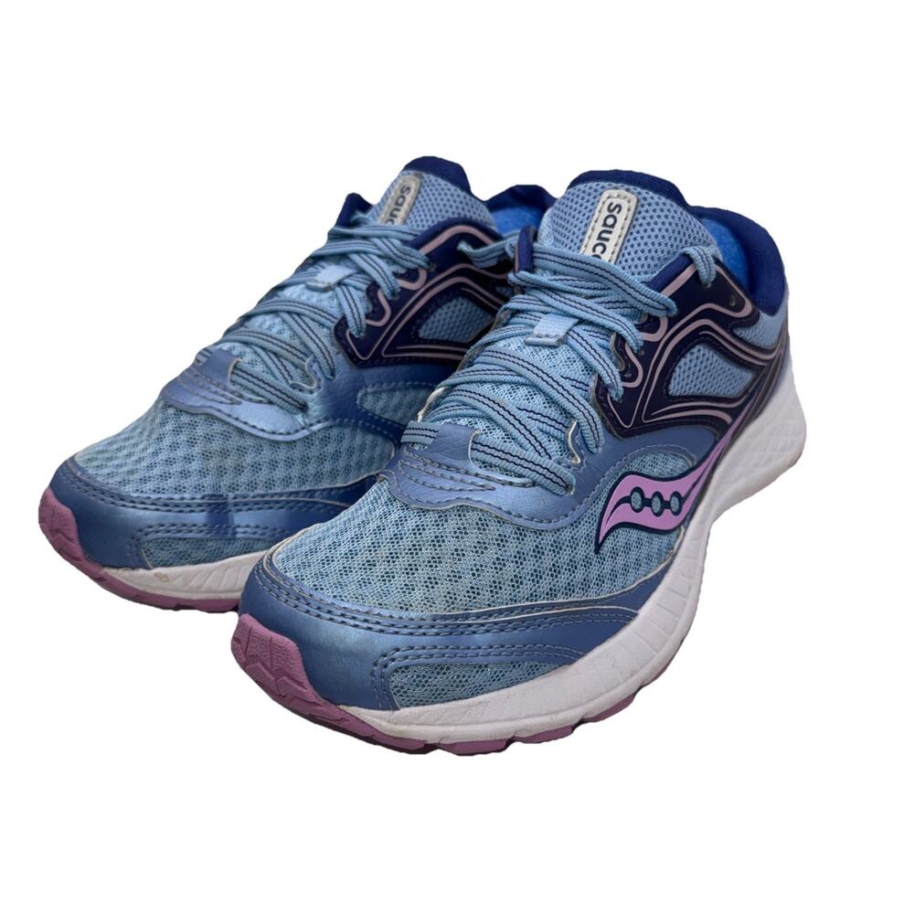 Size 7 - Women’s Saucony Cohesion 12 running shoe